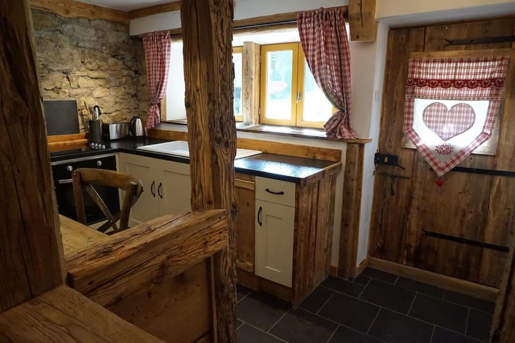La Grange De Pimberty - Beautiful Apartments 27 Miles From Geneva Vailly Exterior foto